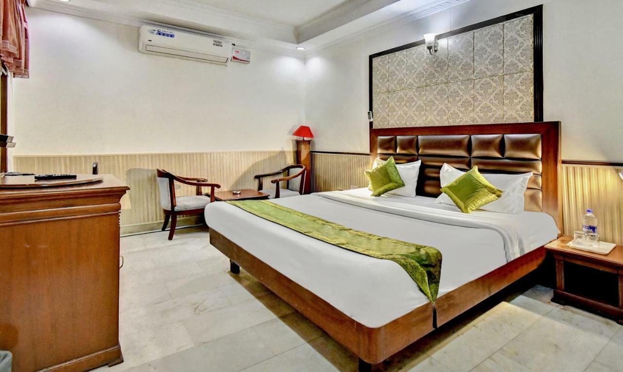 Treebo Trend Corporate Inn Chandigarh Chandīgarh Exterior foto