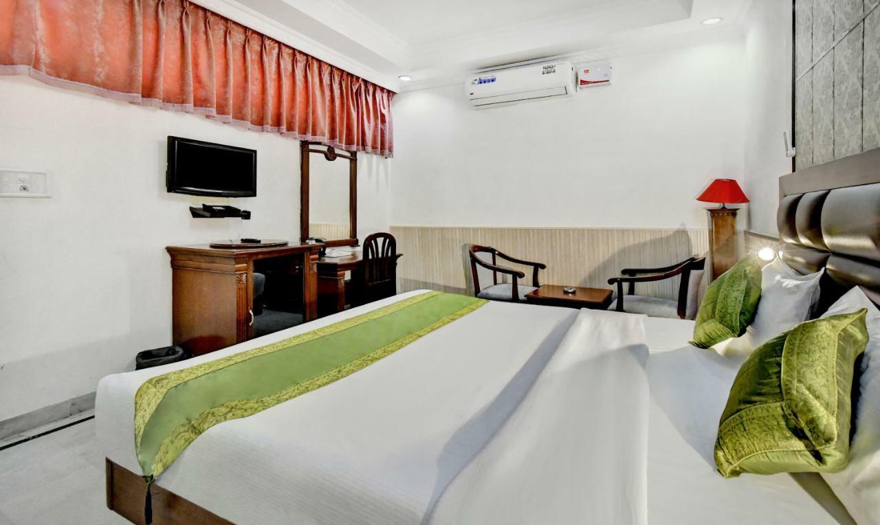 Treebo Trend Corporate Inn Chandigarh Chandīgarh Exterior foto
