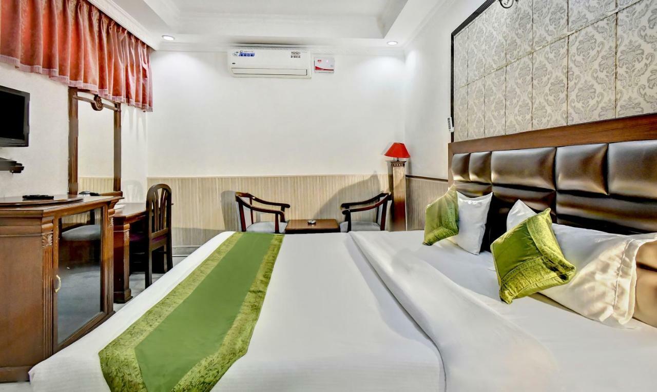 Treebo Trend Corporate Inn Chandigarh Chandīgarh Exterior foto
