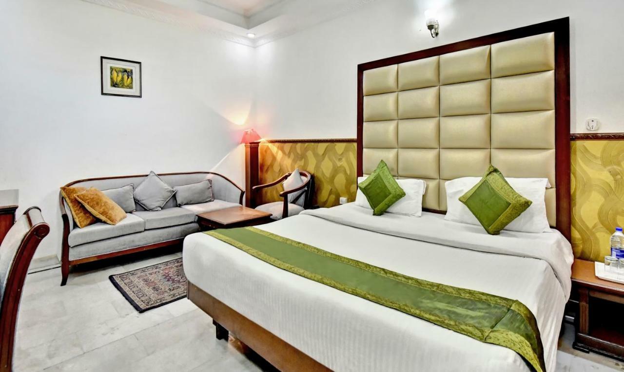Treebo Trend Corporate Inn Chandigarh Chandīgarh Exterior foto